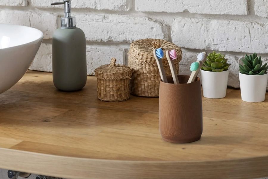 The 5 Benefits of Using a Bamboo Toothbrush