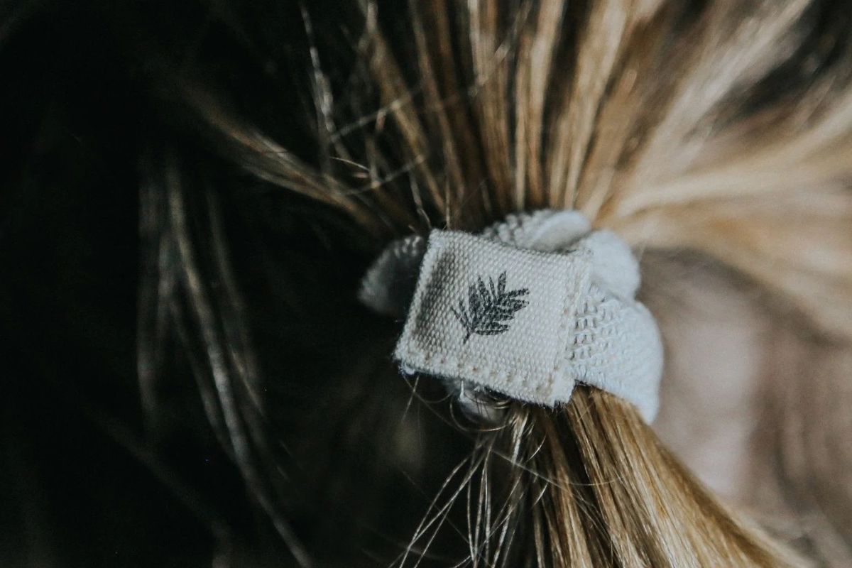 Are Hair Ties Bad for the Environment? Yes, Here’s What to Do