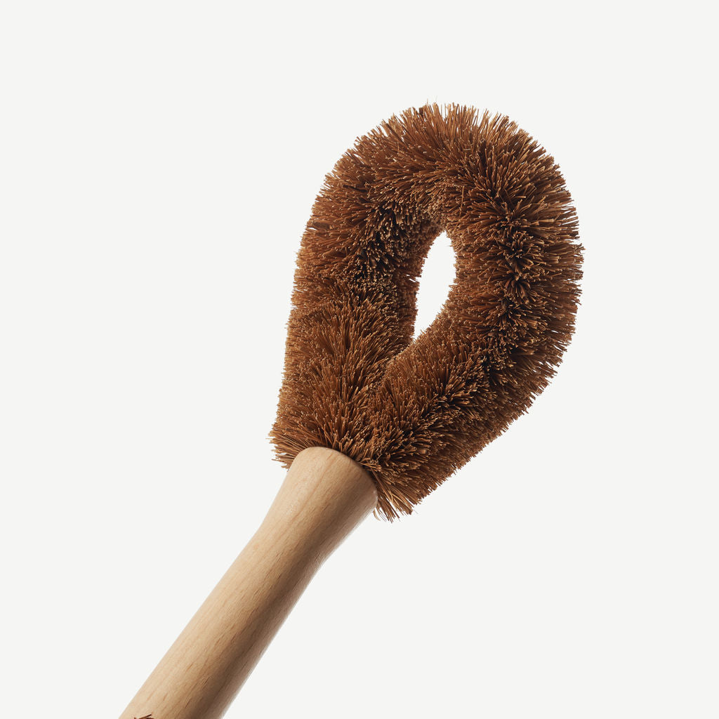 Close up of Coconut Fibre Dish Brush.